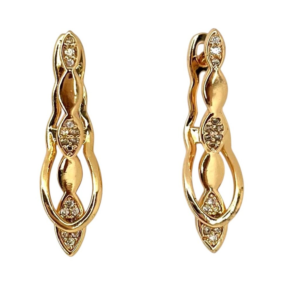 Elegant Gold-Tone Drop Earrings for Women Intricate Design Statement Jewelry NWT